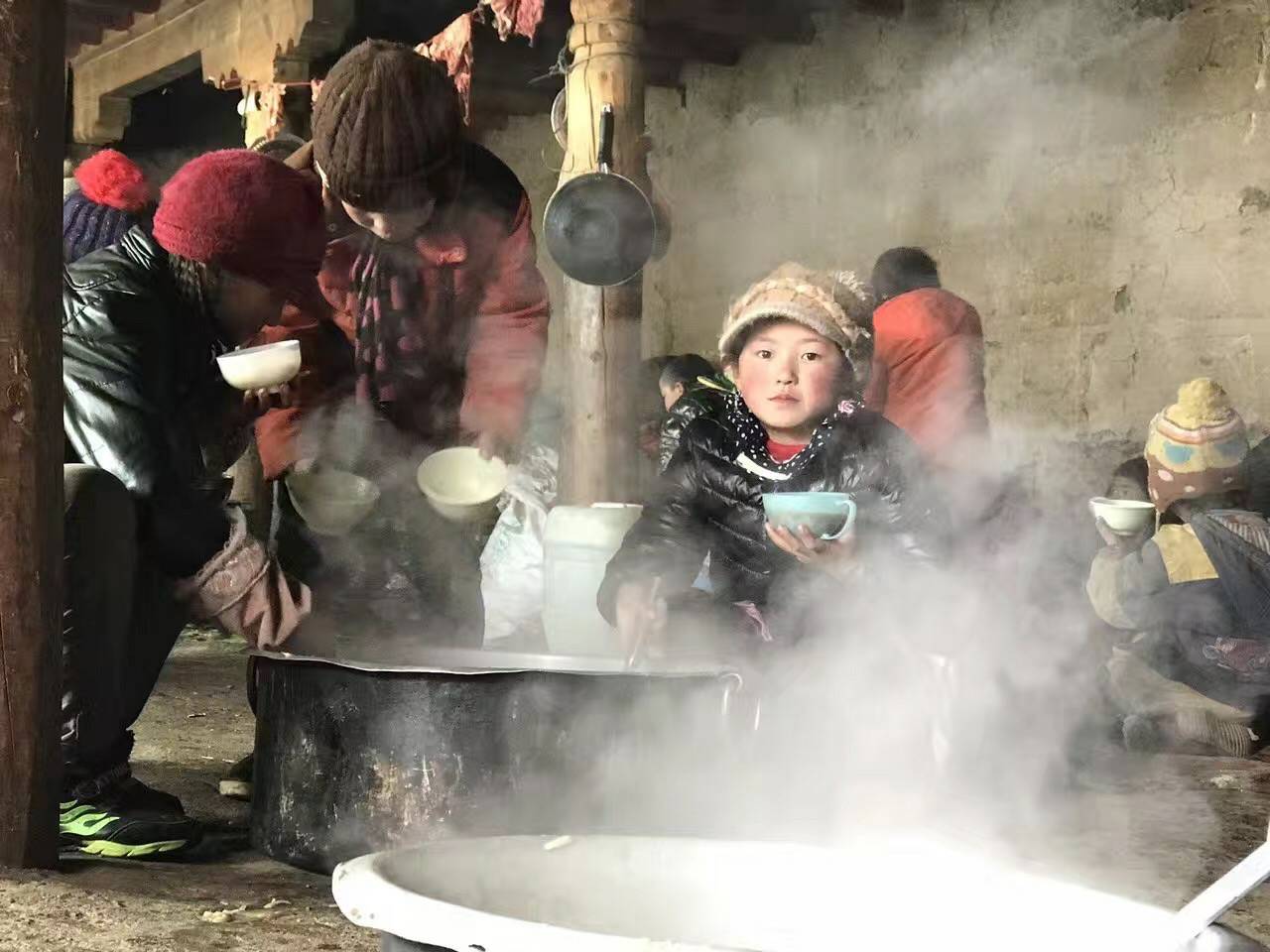 长春黎宇机电产品销售有限公司公益回顾丨家国同欢月同圆 温暖满载甘孜州(图10)